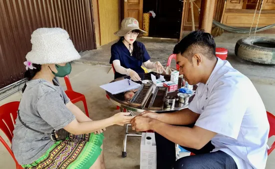 "Chấm dứt sốt rét bắt đầu từ chúng ta: Đầu tư lại, Tái hình dung, Thắp sáng hy vọng"