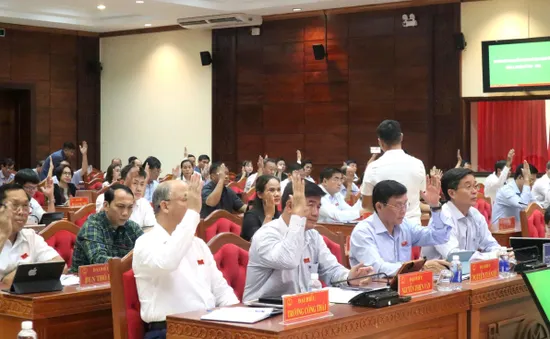 Đắk Lắk thống nhất miễn nhiệm Chủ tịch UBND tỉnh