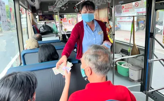TP Hồ Chí Minh: Người dân được đi xe bus miễn phí trong ngày 30/4