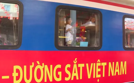 Đoàn tàu Thống Nhất - Chuyến tàu mang tên Hòa Bình