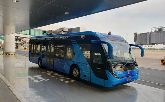 Sân bay Tân Sơn Nhất có xe bus miễn phí từ ga T3 sang T1