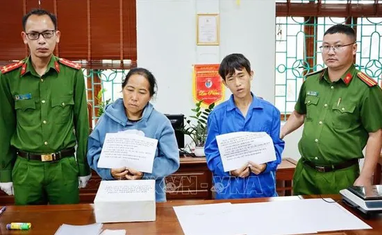 Phá chuyên án ma túy, bắt 2 đối tượng và thu giữ 8 bánh heroin