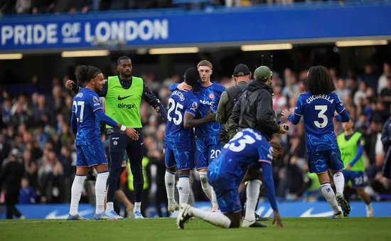 Đánh bại ĐKVĐ Liverpool, Chelsea sáng cửa giành vé dự Champions League