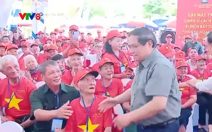 Gặp mặt, tri ân chiến sĩ cách mạng Việt Nam bị địch bắt tù đày