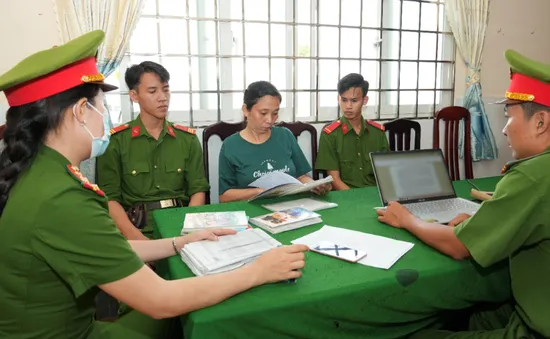 Bắt giam nữ chủ hụi lừa đảo chiếm đoạt hơn 1 tỷ đồng