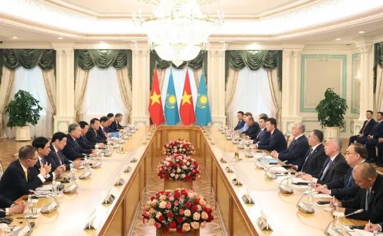 Tuyên bố chung về việc thiết lập quan hệ Đối tác chiến lược Việt Nam - Kazakhstan
