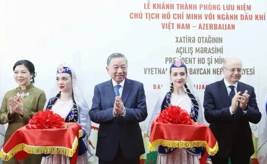 Khánh thành Phòng Lưu niệm Chủ tịch Hồ Chí Minh với ngành Dầu khí Việt Nam - Azerbaijan