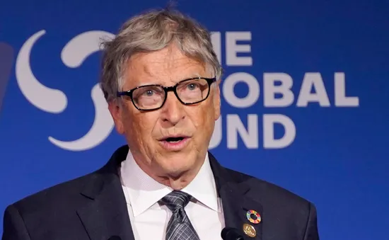 Tỷ phú Bill Gates cam kết trao 200 tỷ USD cho người nghèo