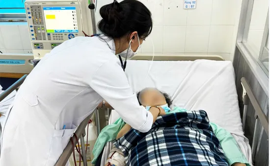 Bệnh nhân suy thận mạn nguy kịch vì không tuân thủ điều trị