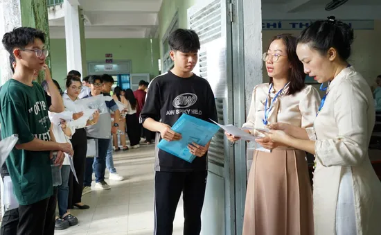 Tỉ lệ 'chọi' vào lớp 10 công lập tại Đà Nẵng tăng mạnh