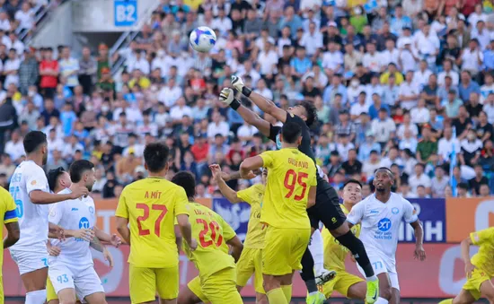 Nam Định thắng Thanh Hóa, tiến sát ngôi vô địch V.League