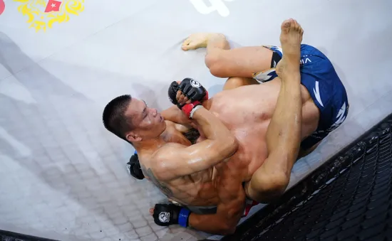 Vì sao "thần sấm" Zakhar Dmitrychenka phải ôm hận tại LION Championship 22?