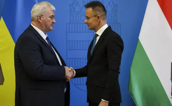Hungary đình chỉ đàm phán với Ukraine do bê bối gián điệp