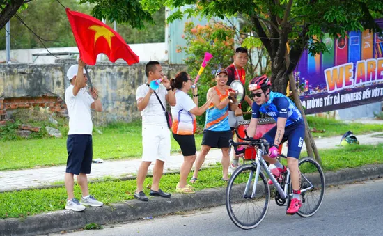 VĐV Việt Nam đoạt thành tích ấn tượng tại IRONMAN 70.3 Đà Nẵng 2025