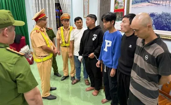Bắt nhóm đối tượng chém người ở Lâm Đồng đang trên đường bỏ trốn về Quảng Ngãi
