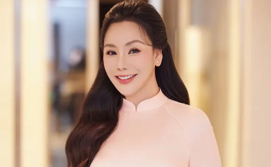Đám cưới Hồ Quỳnh Hương diễn ra riêng tư vào hôm nay