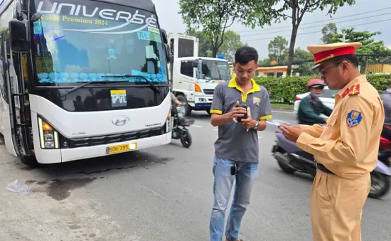 TP Hồ Chí Minh: Xử lý nghiêm tài xế "lách luật" giám sát hành trình