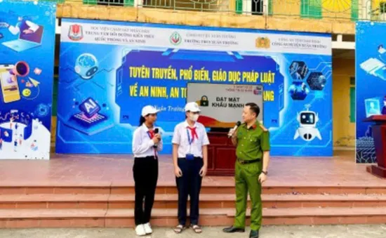 Cảnh báo quảng cáo lừa nâng điểm, bán “phao thi” tràn lan trên mạng