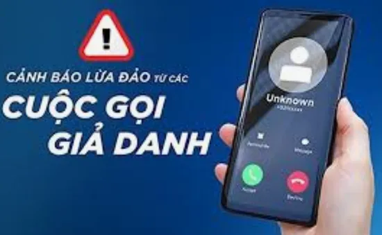 Nữ sinh viên ở Hà Nội bị lừa gần 3 tỷ đồng khi nghe cuộc gọi giả mạo Công an