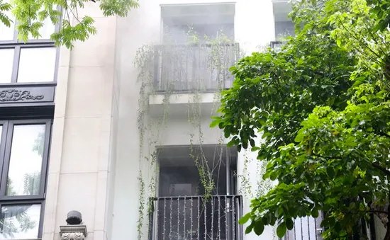 Cháy nhà hàng thịt nướng trên phố Phan Đình Phùng (Hà Nội)