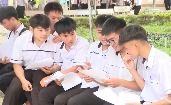 Cảnh giác bẫy lừa đảo qua mạng mùa thi tốt nghiệp THPT năm 2025