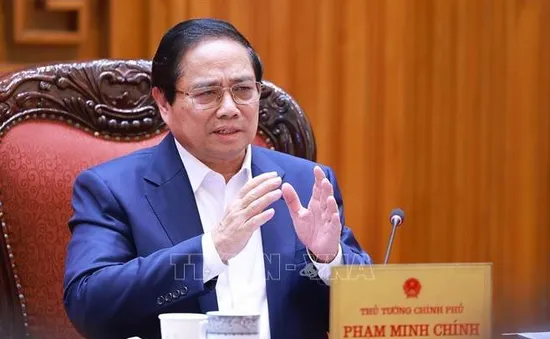 Thủ tướng Phạm Minh Chính chủ trì họp xây dựng dự thảo nghị quyết của Bộ Chính trị về y tế, giáo dục
