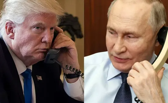 Trước thềm điện đàm giữa ông Trump và ông Putin