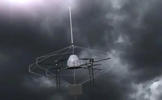 Nhật Bản phát triển công nghệ UAV "bẫy sét" trên không