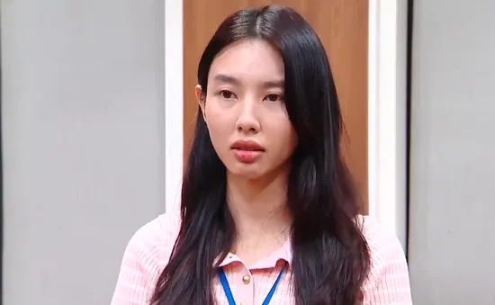 Hoa hậu Thùy Tiên khai tham gia điều hành sản xuất, buôn bán kẹo Kera