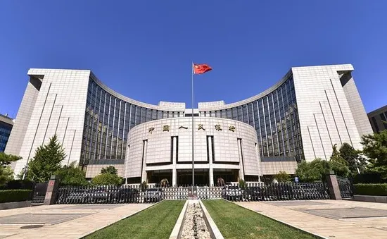 Trung Quốc hạ lãi suất cơ bản, nhưng tăng trưởng vẫn khó khăn