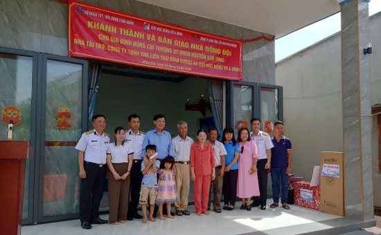 Vùng 2 Hải quân khánh thành, bàn giao Nhà đồng đội