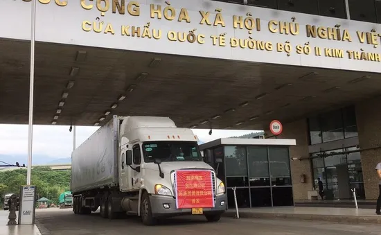 Ưu tiên thông quan nông sản qua cửa khẩu Kim Thành