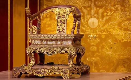 Huế: Ngai vua triều Nguyễn bị phá hoại, nghi phạm có dấu hiệu tâm thần