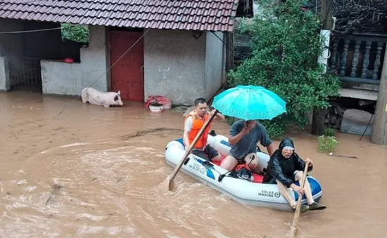 Trung Quốc cảnh báo mưa cực lớn ở khu vực phía Nam