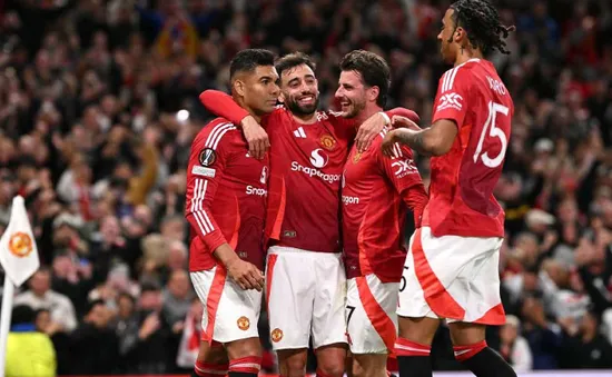 Vì sao nhiều ngôi sao hàng đầu Đông Nam Á không dự trận đấu "trong mơ" với Man United?