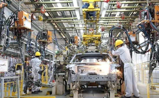 "Cú sốc" thuế quan đối với các doanh nghiệp vừa và nhỏ
