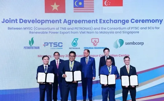 Việt Nam thỏa thuận xuất khẩu điện năng lượng tái tạo sang Malaysia và Singapore