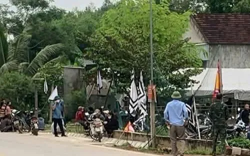 Mâu thuẫn trong lúc nhậu, chủ nhà cầm dao đâm em kết nghĩa tử vong