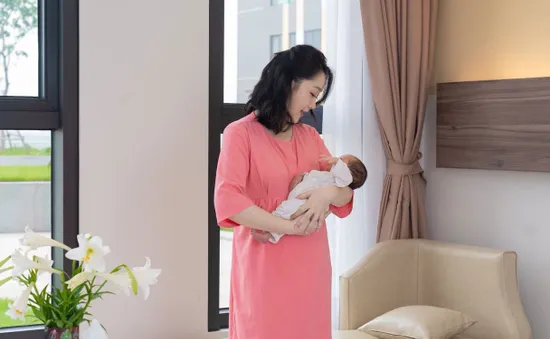 MC Thu Hà chia sẻ tin vui, nhạc sĩ Trần Tiến chúc mừng ca sĩ Tùng Dương