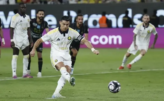 Ronaldo cùng Al-Nassr nhận thất bại ở vòng cuối Saudi Pro League
