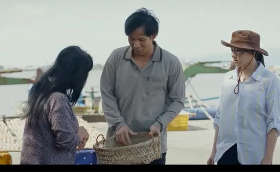 Mẹ biển - Tập 48: Biển cố gắng giúp mẹ khôi phục trí nhớ