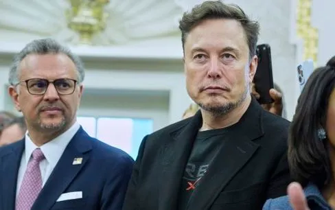 Elon Musk rời khỏi chính quyền ông Trump