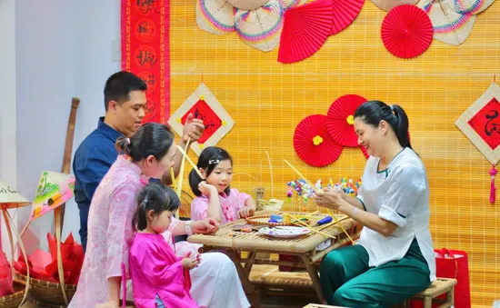Không gian trò chơi dân gian Việt - nơi ký ức tuổi thơ được đánh thức