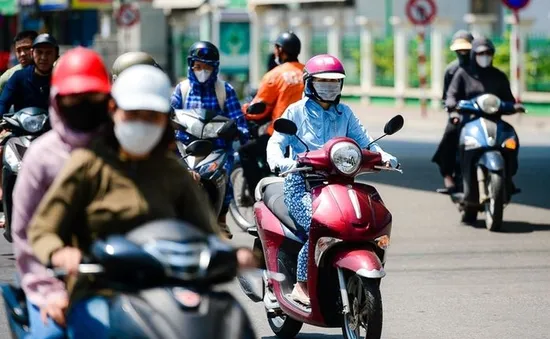 Miền Trung nắng nóng diện rộng, có nơi trên 37 độ C