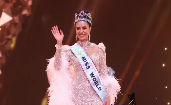 Người đẹp Thái Lan đầu tiên giành vương miện Miss World 2025