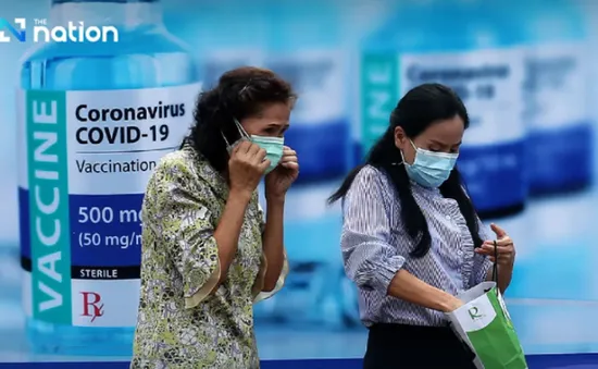 Một số trường học ở Thái Lan dạy trực tuyến để tránh COVID-19
