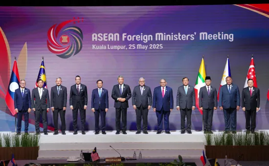 Philippines và EU khởi động đối thoại an ninh - quốc phòng