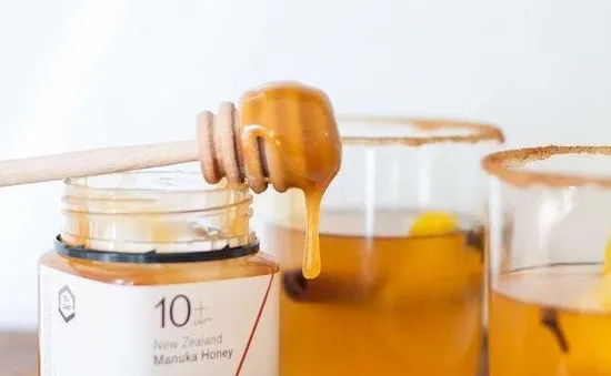 Giới trẻ tái định nghĩa “thói quen tiêu dùng chọn lọc” với mật ong Manuka