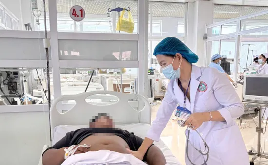 Đắk Lắk: 8 người ngộ độc sau bữa ăn nấm rừng, 1 ca tổn thương gan thận