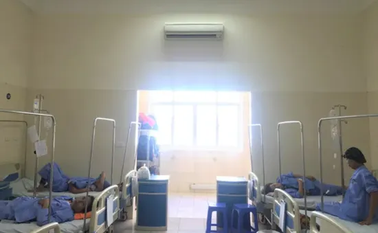 Bộ Y tế: Bảo vệ người bệnh và nhân viên y tế trong nắng nóng kéo dài